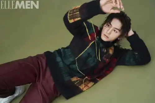 张哲瀚,长发有点好看!