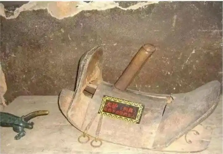 古代用来惩罚女人的刑具如今成为家具