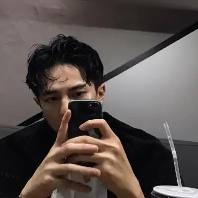 男生微信头像低调成熟大气 高清大气的男生低调成熟微信头像