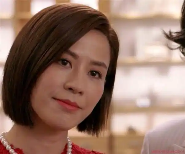 宣萱与佘诗曼太像了宣萱与佘诗曼是什么关系好像姐妹