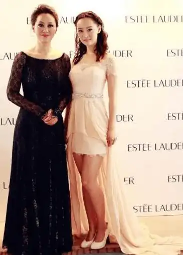 张学津的病情越来越严重,已经时日无多,那时候的张楚楚正在拍戏,导致