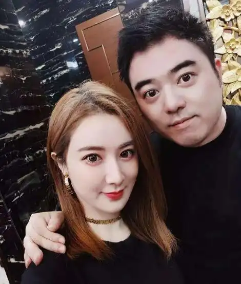 薇娅年入20亿!自爆年轻时情书收到手软,如今和老公住千万豪宅