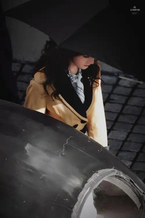 杨幂关雪##杨幂哈尔滨一九四四##杨幂哈尔滨一九四四金色旗袍路透