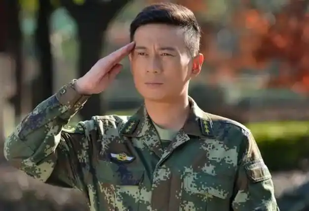 徐洪浩:战争片"专业户",娶小妻子刘晓洁,戏内戏外都甜蜜|演员|于和伟