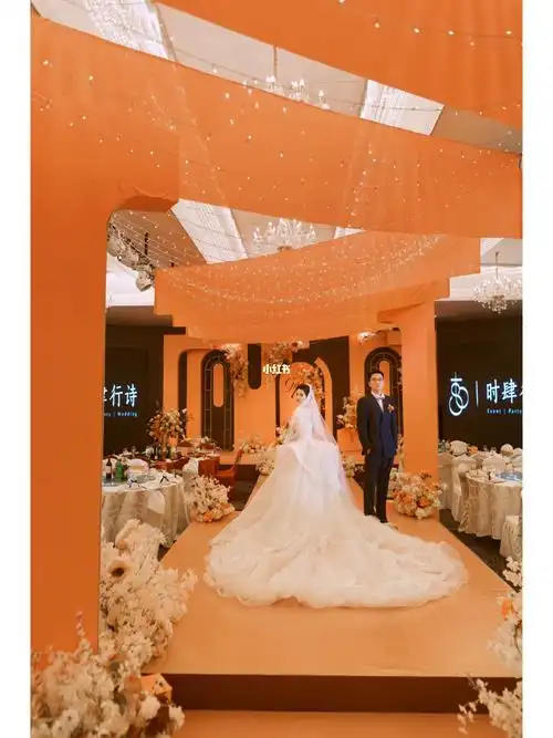 心想事橙摩登橙色的炙热秀场风婚礼