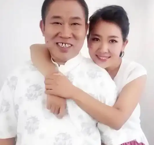 "反派专业户"杜旭东:又一个"晚节不保"的老艺术家