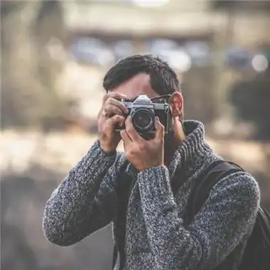 拿相机的人物欧美头像