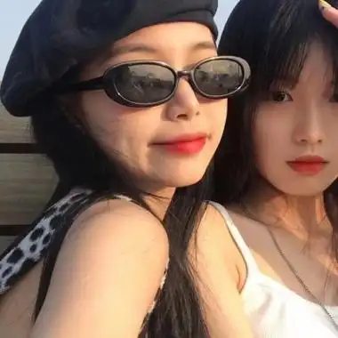 眠眠子ins风格唯美真人闺蜜头像好好生活慢慢相遇