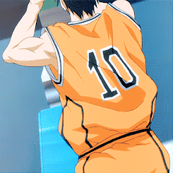 动漫 背影 打篮球 穿着球服