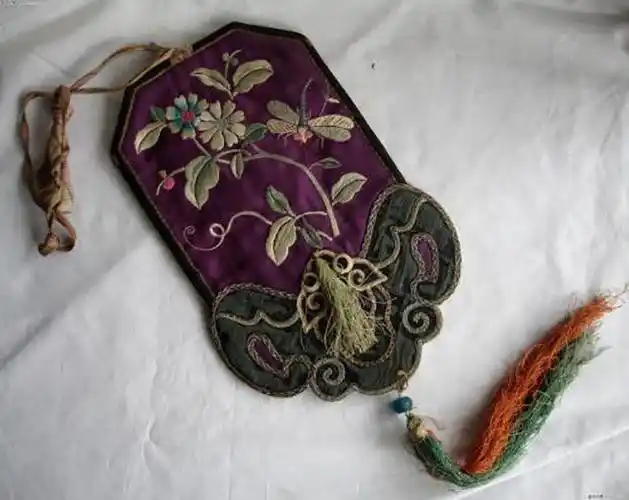 古代香包艺术形式是如何演变的从内在因素经济政治等来看