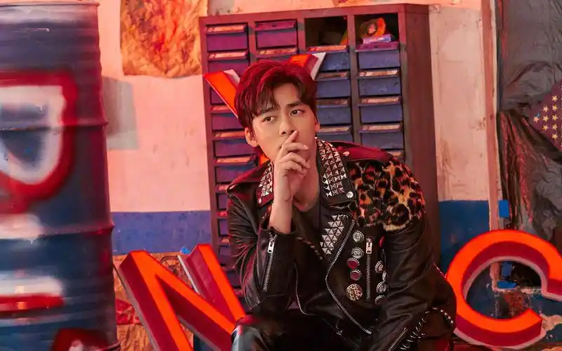 李易峰炫酷帅气写真图片桌面壁纸