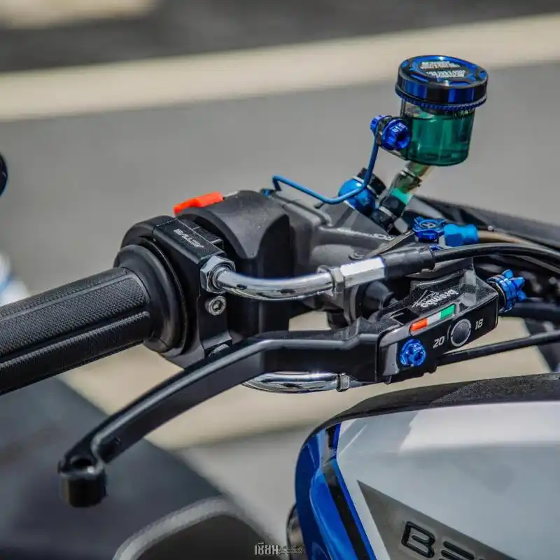 23款雅马哈xmax300改装案例