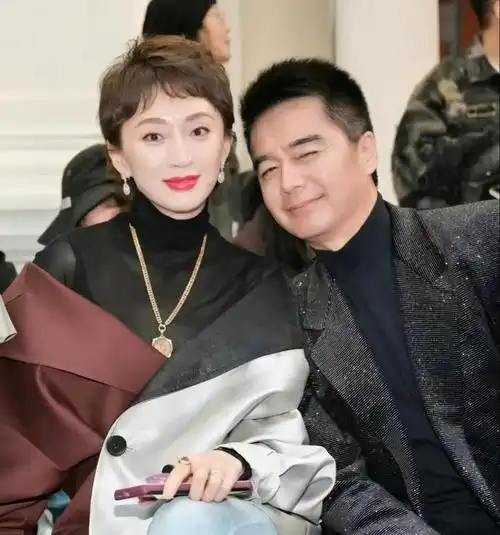 4任妻子赛西施儿子高大威猛许亚军再次翻红吸粉无数