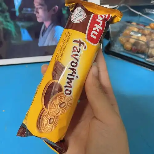 河北科技大学地超零食倍迷巧克力夹心饼干