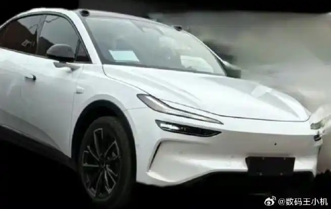 能耗经济实用,性价比够高,一家人出门完全够用,国产新能源汽车越来越