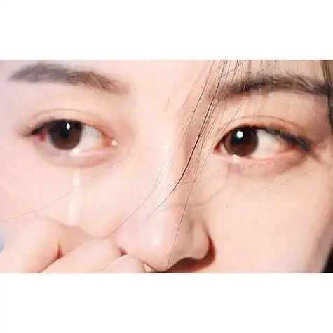 女生头像流泪眼睛