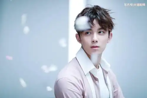 吴磊曝光时尚写真,遭女网友疯狂嫉妒,这睫mao到底怎么长的(2)