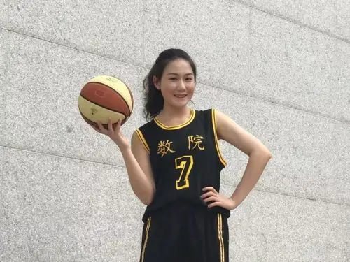 【八强介绍】数院女篮