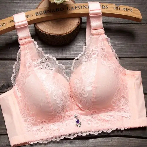 雅沁新品性感深v蕾丝聚拢无钢圈内衣