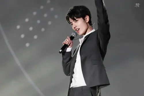 肖战- 堆糖,美图壁纸兴趣社区