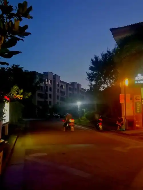 小区的夜景令人醉