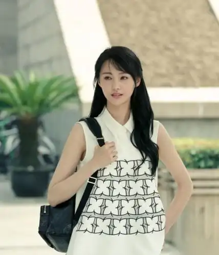 一秒回到《一起来看流星雨》和《微微一笑很倾城》的郑爽,楚雨荨和贝