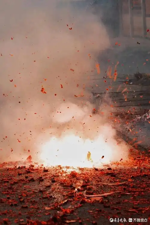 作品名称:《鞭炮响,年就到》