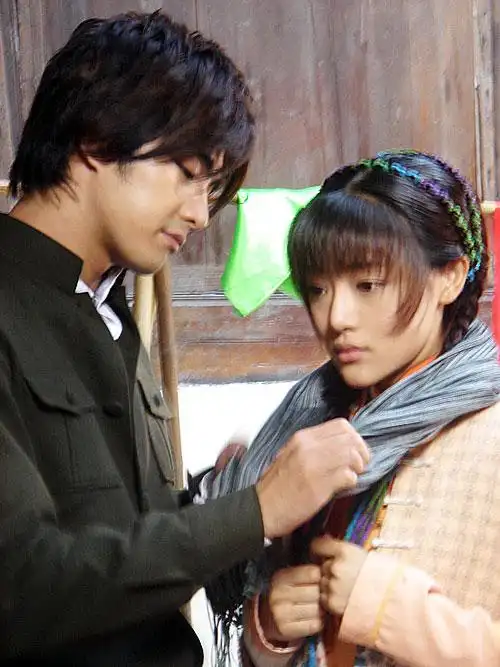 贺军翔邓家佳《无间有爱》"偶像对垒"(图)