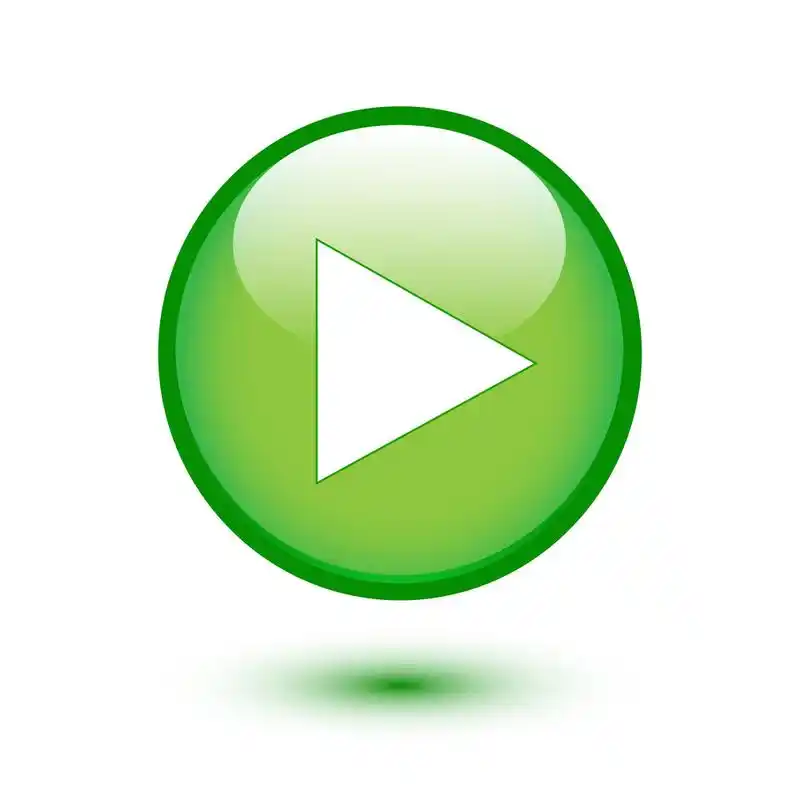 在绿色光泽按钮上播放