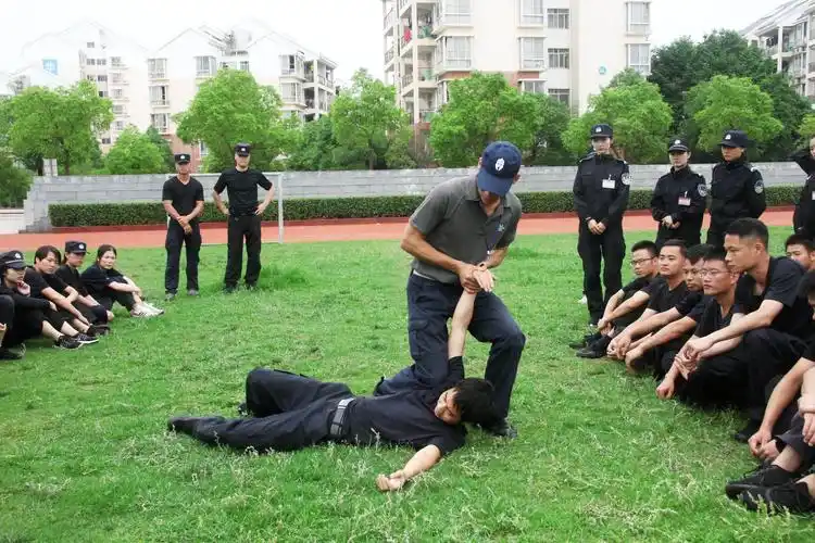 公安机关(第二期,第三期)新录用民警入警培训班徒手,警械训练精彩瞬间