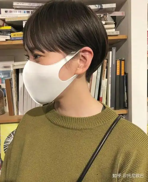 有哪些适合女生剪的男生发型? - 知乎