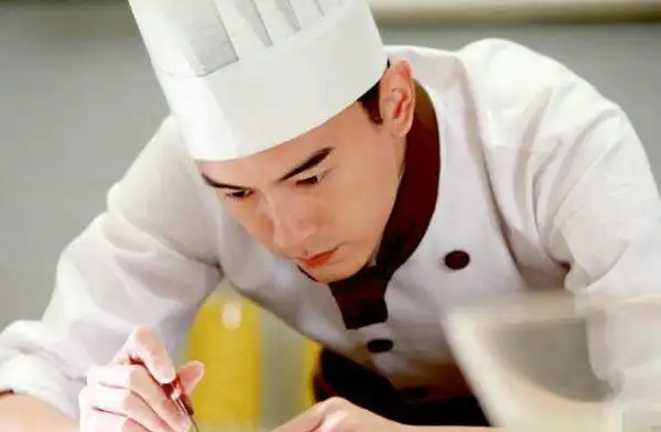 男神穿上厨师服hold住了谁