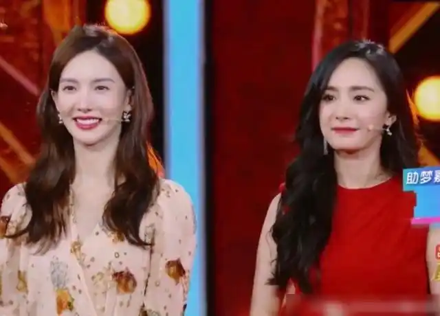 杨幂的漫画鼻有多厉害和金晨同框后是纯天然和整容的差距