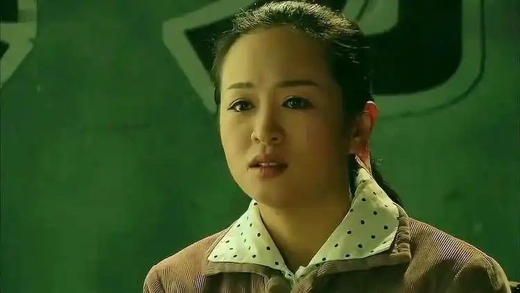 精彩片段:《婚后三十年》红梅在家做了饺子送给恩人