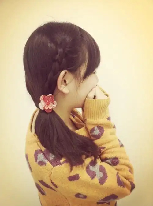 乖mm编辫子发型扎法图解,简单编发图片,发型图片