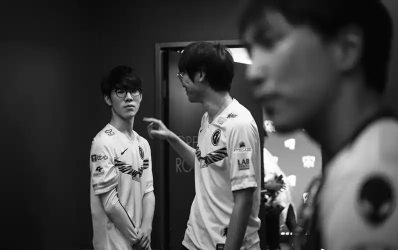 igtheshyning电竞高手之不灭之握