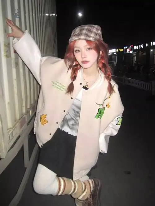 美式潮牌嘻哈棒球服女春秋穿搭甜酷风辣妹花藤刺绣夹克情侣外套潮