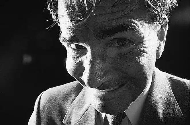 心理测试:哪个男人的笑很邪恶,测你纯洁的内心被黑化了吗