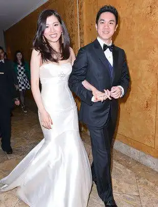 侯湘婷和老公杨孟学据台湾媒体报道,艺人侯湘婷近年渐渐淡出幕前,2013