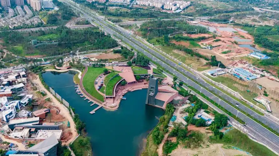 成都麓湖a4美术馆攻略,成都麓湖a4美术馆门票/游玩攻略/地址/图片