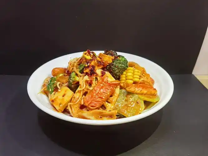 刘记麻辣拌财富中心店