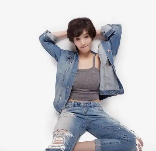 "丁兰"最新写真引热议,镜头拉近瞬间,网友:还有这样一面呢?