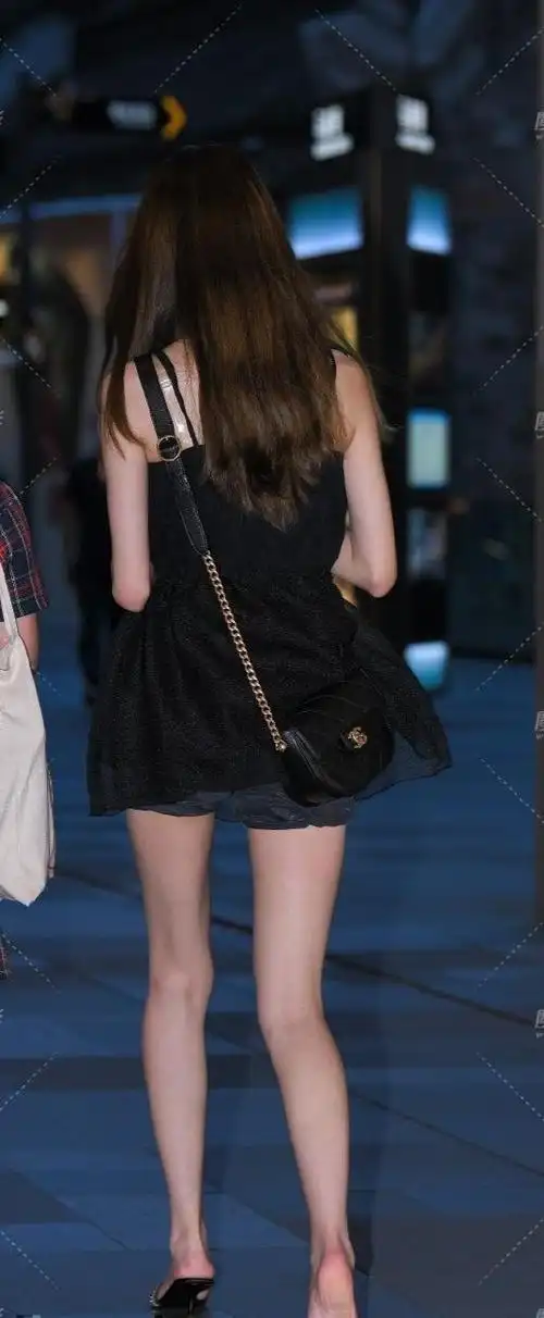 个性美观的连衣裙穿搭让你光彩夺人,时尚大方又舒适,高级十足.