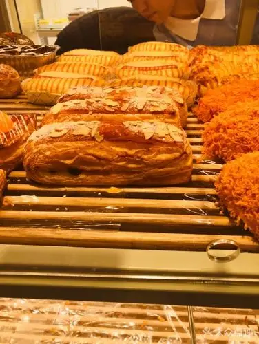 好利来(华宇广场店)丹麦红豆图片 - 第1张