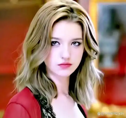 安吉丽娜·丹妮洛娃,俄罗斯女演员