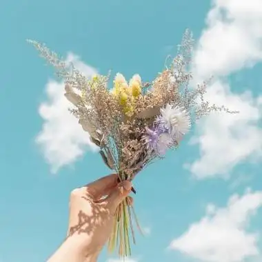 简约自然的天空风景头像