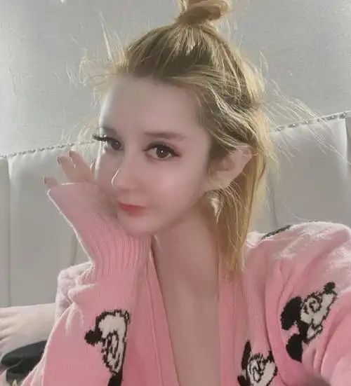 李敏镐整容过吗 网红韩安冉与小猪现女友兜儿的爱情