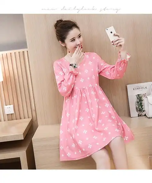 孕妇装秋冬季韩版四叶草花色连衣裙宽松大码加厚中长款孕妇上衣潮