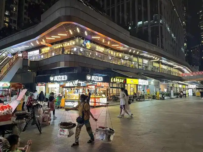 (转让) 创景路地铁口 成熟商场门口新规划小吃街招商 业态不限