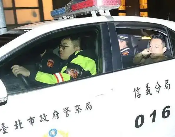 大s利用女儿威胁前夫张庭害惨小陶虹贾玲被人排挤张翰风评太差女歌手